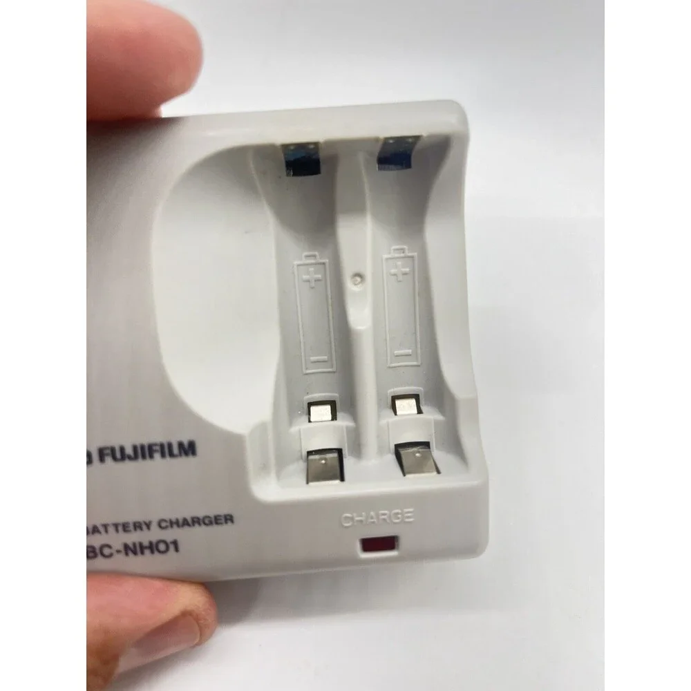 FujiFilm BC-NH01 Battery Charger